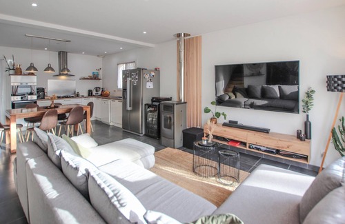 Morieres-les-Avignon House | Lovely home in Morières-lès-Avignon