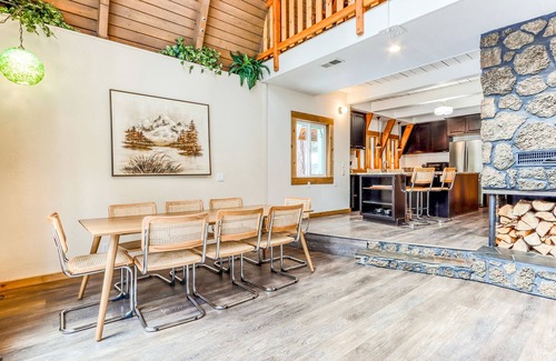 River Forest Acres House | Lovely home by waterfalls with firepit, hot tub & washer/dryer - dog-friendly