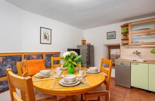 Malinska-Dubasnica House | Lovely home in Malinska Dubasnica