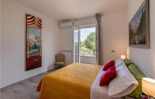 Amelia House | Lovely Home In Amelia With Kitchen