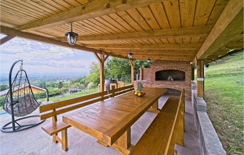 Jastrebarsko House | Lovely Home In Dragovanscak