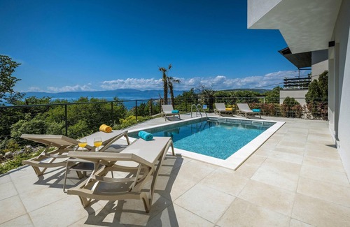 Kraljevica House | Lovely home in Kraljevica