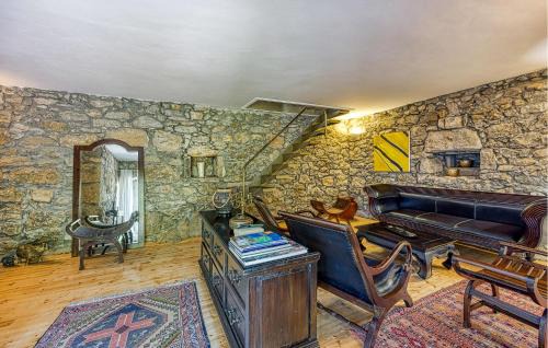 Nenadici House | Lovely Home In Malinska With Wifi