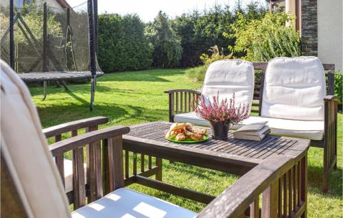 gmina Bedzino House | Lovely Home In Mscice With Kitchen