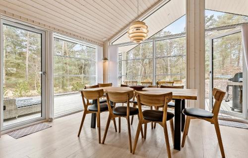 Dueodde House | Lovely Home In Nexø With Sauna