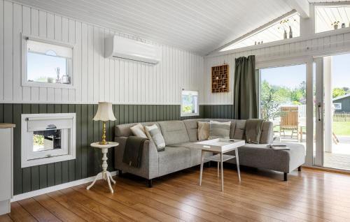 Hasmark Strand House | Lovely Home In Otterup With Wifi