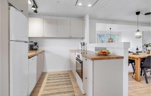 Hasmark Strand House | Lovely Home In Otterup With Wifi