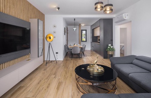 Zbandaj House | Lovely home in Radmani