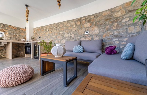 Risika House | Lovely home in Risika with sauna