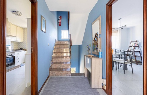 Santiago de Compostela House | Lovely home in Rocha Vella with kitchen