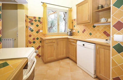 Speracedes House | Lovely home in Spéracèdes with WiFi