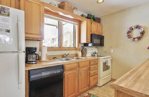 Davis Condo | Lovely home in the center of Canaan Valley offers unlimited outside activity!