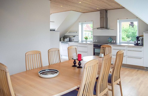 Lohals House | Lovely home in Tranekær with kitchen