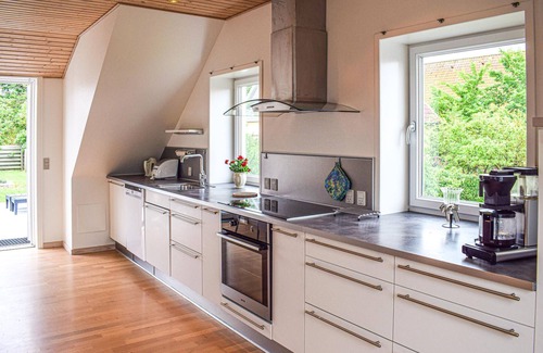 Lohals House | Lovely home in Tranekær with kitchen