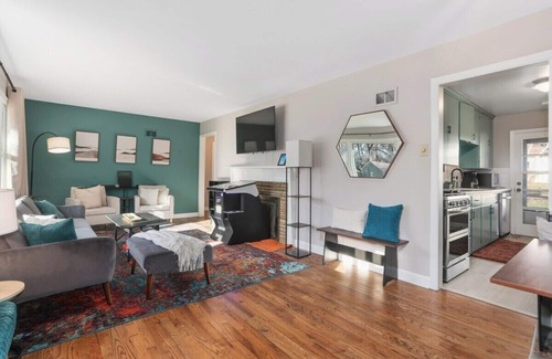 Prairie Village House | Lovely Home in PV Home w/Hot Tub +Arcade