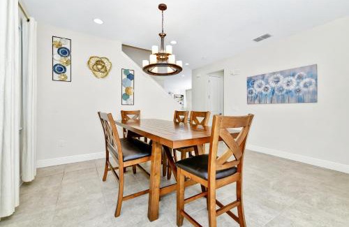 West Kissimmee House | Lovely Home Near Disney With Private Pool, Water Park & Resort Access At Encore Resort Reunion - 7423Mr