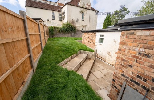 Selly Oak Apartment | Lovely Homely Studio Available