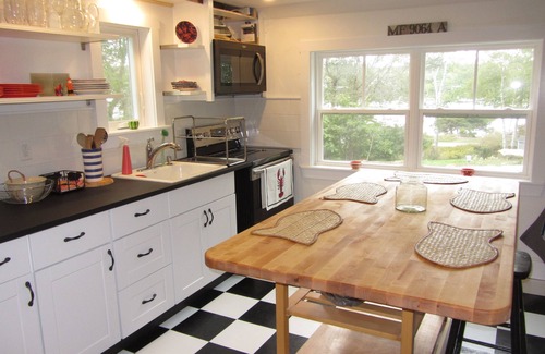 South Bristol House | Lovely house with water view