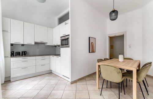 Altlerchenfeld Apartment | Lovely Josefstadt 2BR w/Elevator, by Blueground