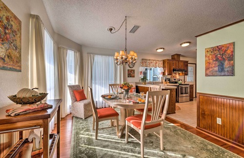 The Villages House | Lovely Lady Lake Home w/Resort Amenities & Lanai!