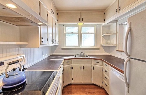 Port Carling Cottage | Lovely lakefront home in the hub of Muskoka