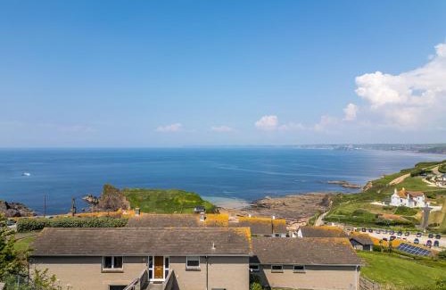 Hope-Cove Apartment | Lovely light and airy 2 bed apartment in Hope Cove, 2 mins from beach!