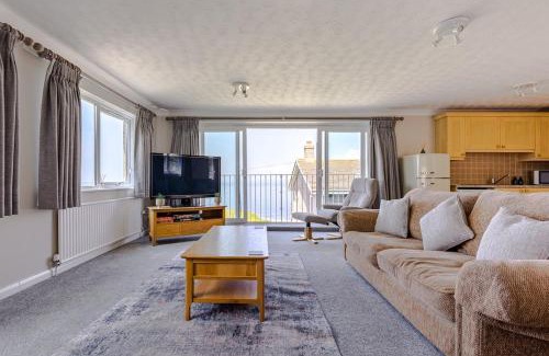 Hope-Cove Apartment | Lovely light and airy 2 bed apartment in Hope Cove, 2 mins from beach!
