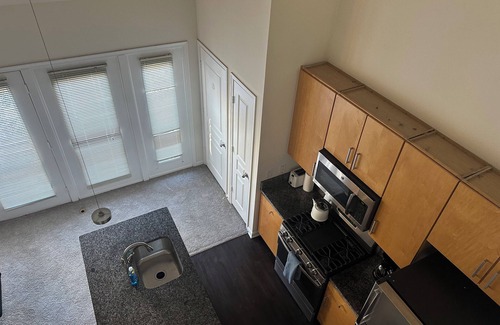 Rockville Apartment | lovely loft in the heart of town
