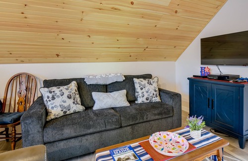 Hiram Apartment | Lovely Maine Vacation Rental Near Hiking