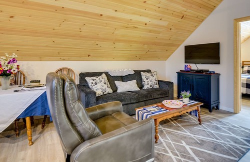 Hiram Apartment | Lovely Maine Vacation Rental Near Hiking
