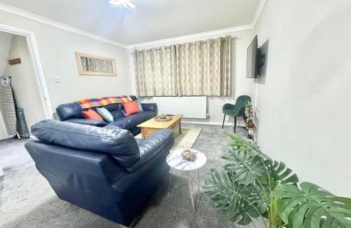 Willesborough House | Lovely modern 4 bedroom House in Ashford