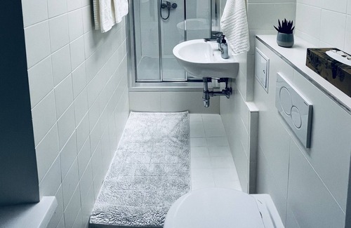 Schonbrunn Apartment | Lovely Nest Beside Schönbrunn Palace, ZOO and Technisches Museum