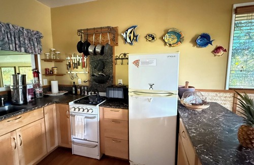 Pahoa House | Lovely Ohana Close to Beaches