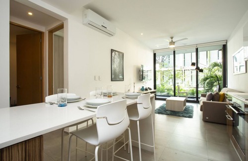 Downtown Villa | Lovely One Bedroom With Amazing Terrace View!