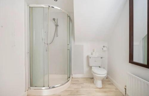 Dunmurry Apartment | Lovely one bedroom flat.