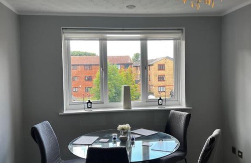 Hacton Apartment | Lovely one bedroom flat in convenient location