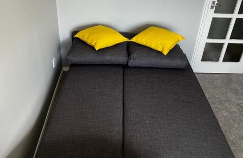 Hacton Apartment | Lovely one bedroom flat in convenient location