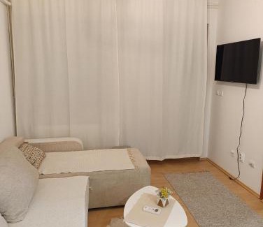 Rakovica Apartment | Lovely one bedroom