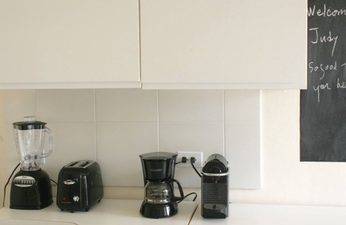 Ocean Park Apartment | Lovely one bedroom, steps from the beach!