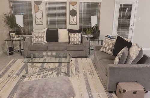 Missouri City House | Lovely Park Community