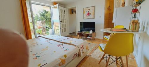 Kisela Voda Apartment | Lovely place with a view of Skopje