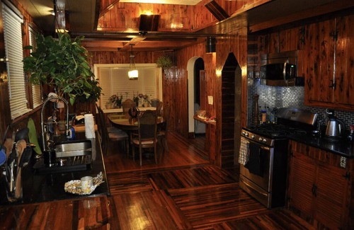 Hillside House | Lovely Private Home near NYC