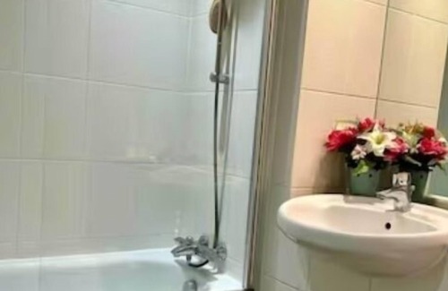 Baltic Triangle Apartment | Lovely Quiet Double Room close to Albert Dock and City Centre