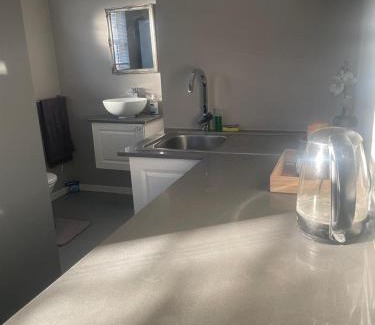 Summerstrand Apartment | Lovely, quite flat near beach,41Jenvey