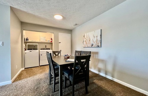 Middletown Apartment | Lovely remodeled Apt Middletown with free Laundry