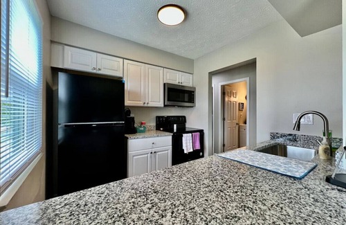 Middletown Apartment | Lovely remodeled Apt Middletown with free Laundry