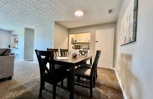 Middletown Apartment | Lovely remodeled Apt Middletown with free Laundry