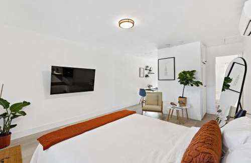 Lake Ridge Apartment | Lovely Rental Unit with free Parking on Premises