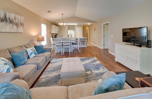 Carolina Forest Apartment | Lovely River Oaks Condo with Resort Amenities!