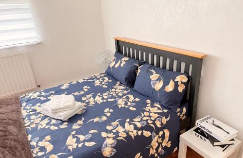 Tokyngton House | Lovely Room in Wembley Stadium